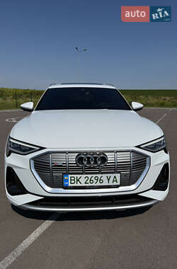 Audi e-tron 2021 Audi e-tron 2021