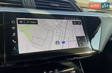Внедорожник / Кроссовер Audi e-tron 2020 в 