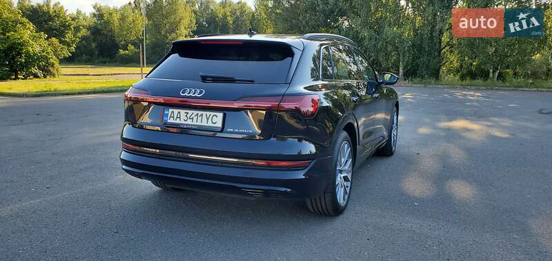 Внедорожник / Кроссовер Audi e-tron 2019 в Киеве