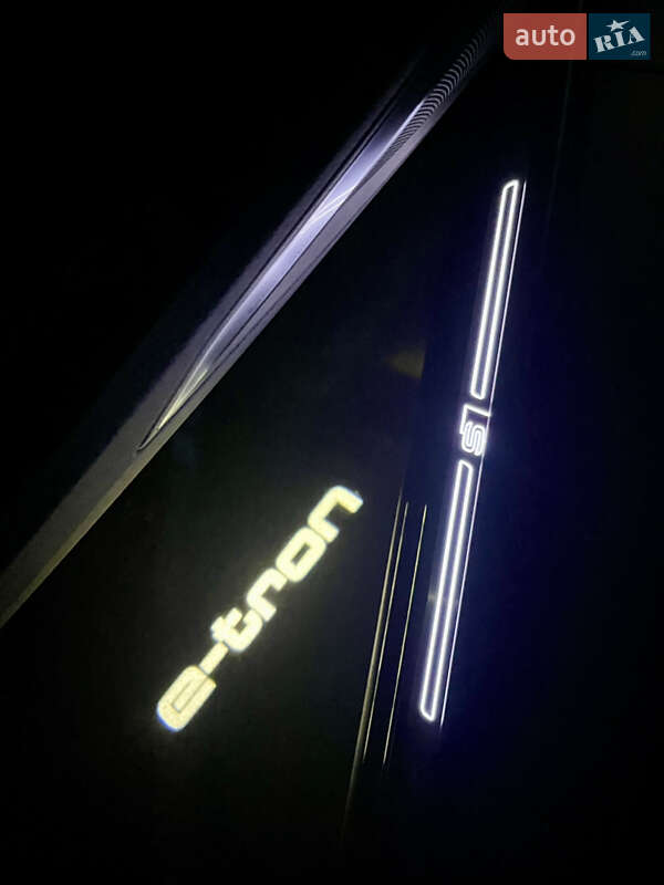 Внедорожник / Кроссовер Audi e-tron 2021 в Хмельницком фото 39 Внедорожник / Кроссовер Audi e-tron 2021 в Хмельницком