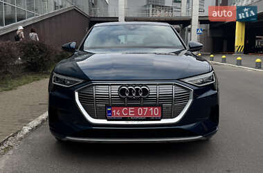 Внедорожник / Кроссовер Audi e-tron 2019 в 