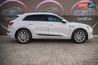 Внедорожник / Кроссовер Audi e-tron 2020 в 