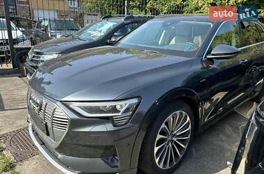 Audi e-tron 2019