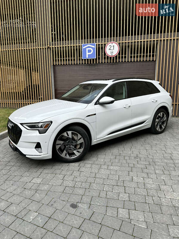 Внедорожник / Кроссовер Audi e-tron 2020 в Львове
