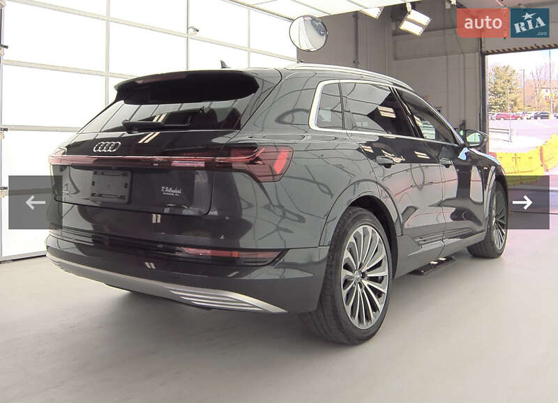 Внедорожник / Кроссовер Audi e-tron 2019 в Львове