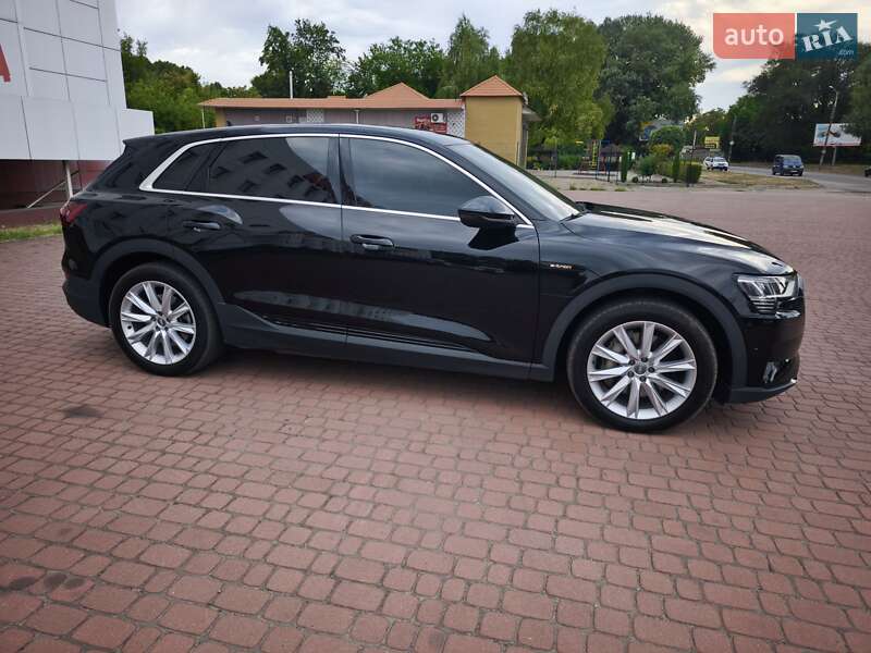 Внедорожник / Кроссовер Audi e-tron 2019 в Каменском