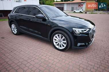 Внедорожник / Кроссовер Audi e-tron 2019 в 
