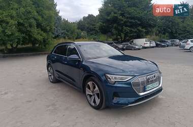 Внедорожник / Кроссовер Audi e-tron 2018 в 