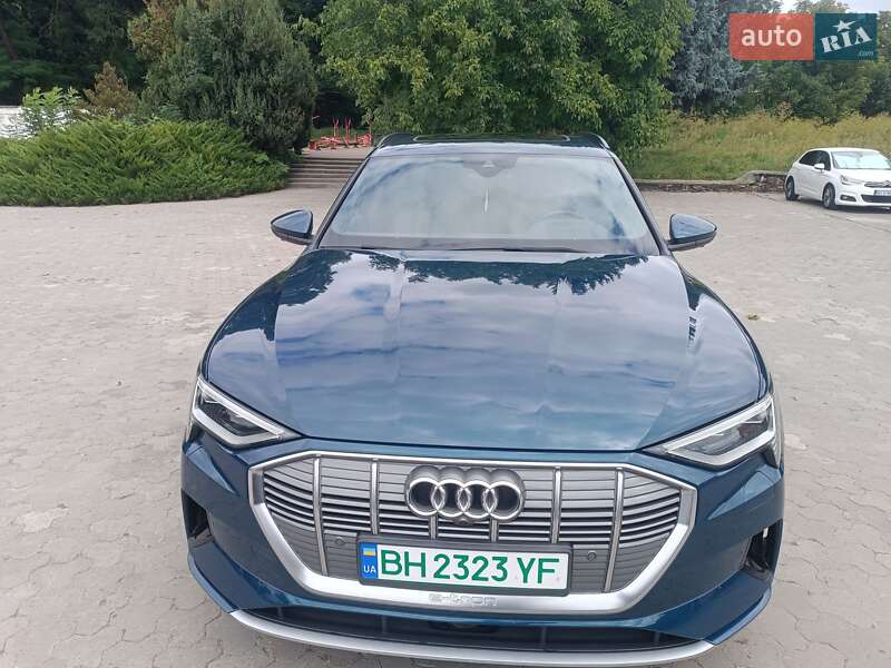 Audi e-tron 2018