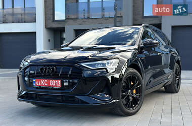 Внедорожник / Кроссовер Audi e-tron 2022 в 