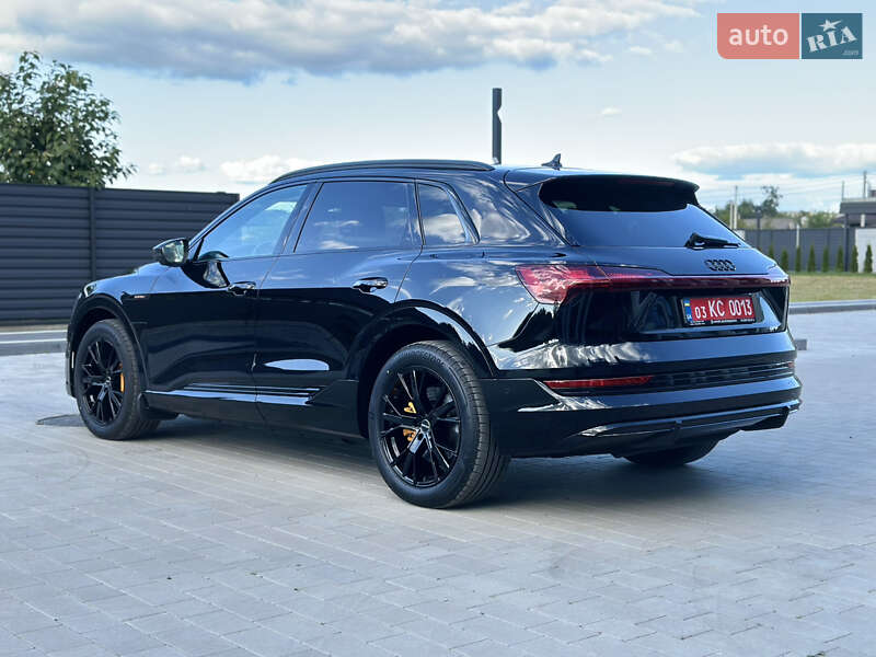 Внедорожник / Кроссовер Audi e-tron 2022 в Ковеле