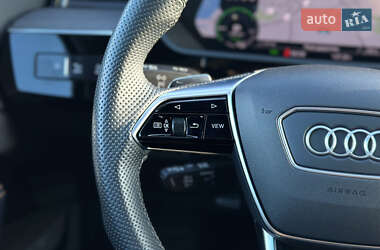 Внедорожник / Кроссовер Audi e-tron 2022 в 