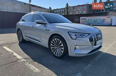 Audi e-tron 2019