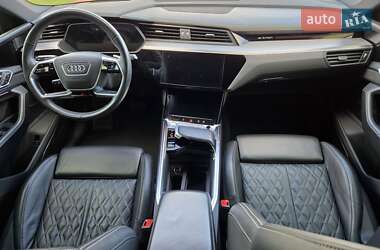 Внедорожник / Кроссовер Audi e-tron 2020 в 