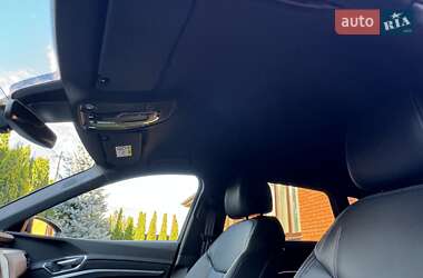 Внедорожник / Кроссовер Audi e-tron 2022 в 