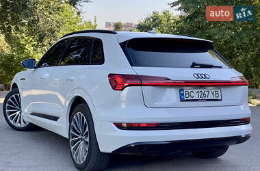 Внедорожник / Кроссовер Audi e-tron 2019 в 