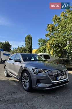 Audi e-tron 2019