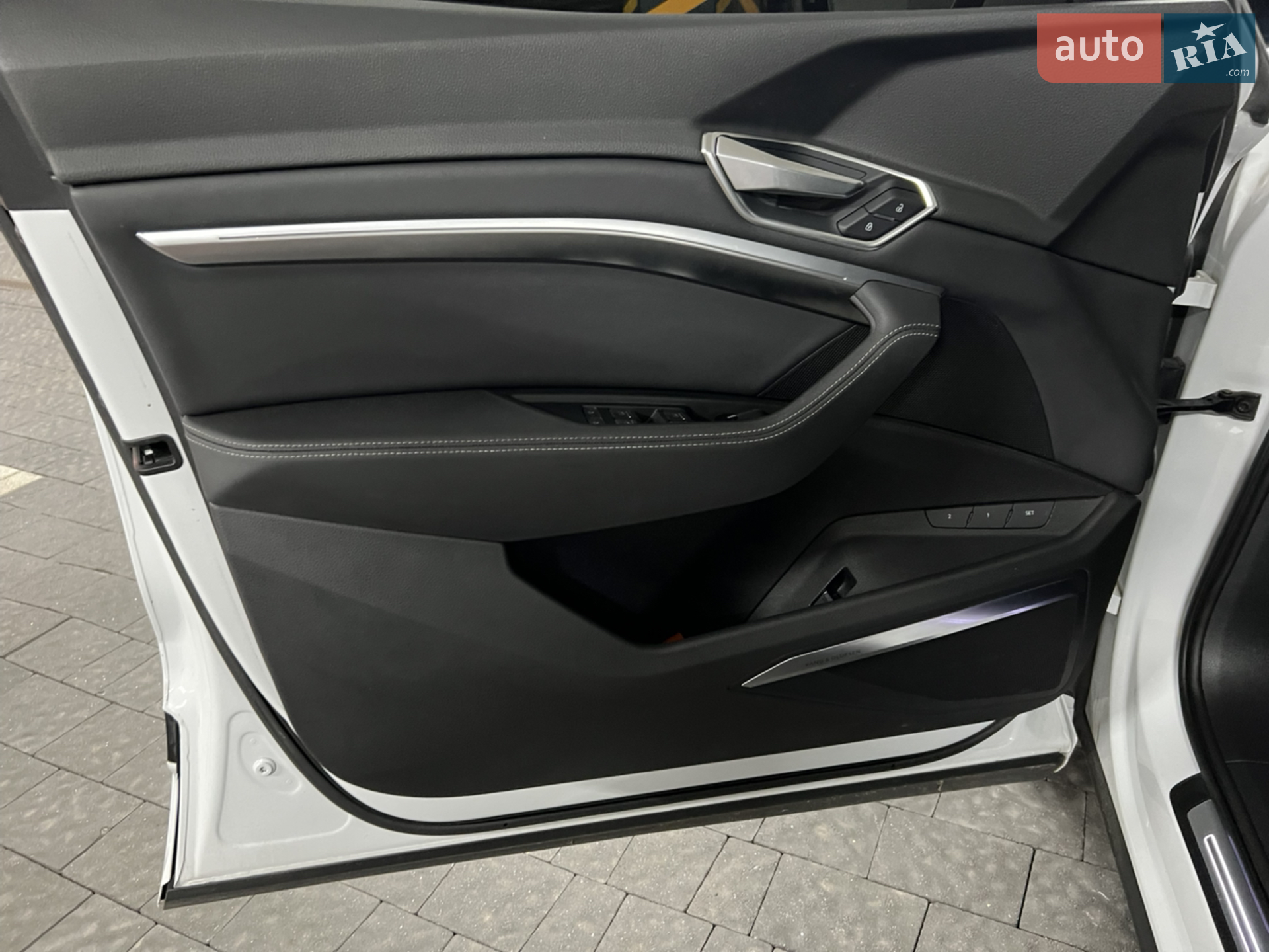 2019 Audi e-tron - мініатюра 25