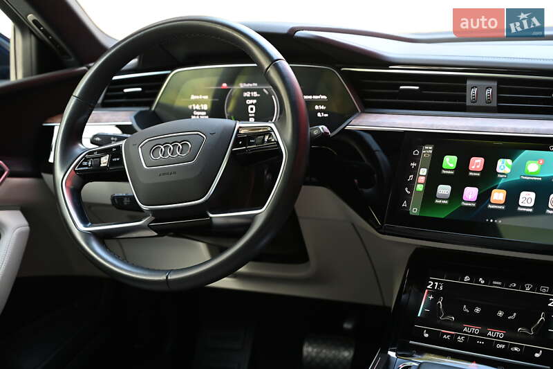 Внедорожник / Кроссовер Audi e-tron 2022 в Львове