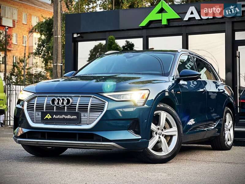 Внедорожник / Кроссовер Audi e-tron 2019 в Киеве