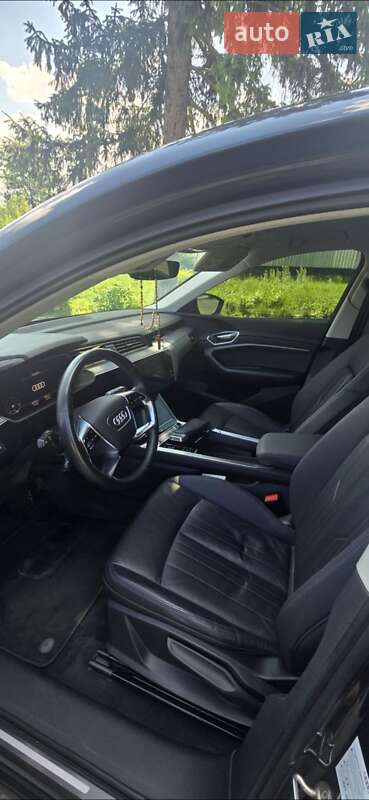 Внедорожник / Кроссовер Audi e-tron 2019 в Иршаве
