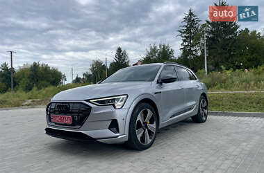 Внедорожник / Кроссовер Audi e-tron 2022 в 