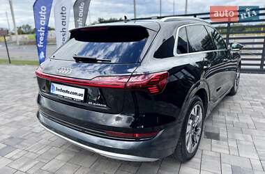 Внедорожник / Кроссовер Audi e-tron 2019 в 