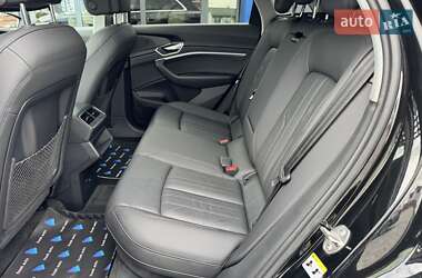 Внедорожник / Кроссовер Audi e-tron 2019 в 
