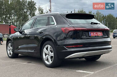 Внедорожник / Кроссовер Audi e-tron 2020 в 