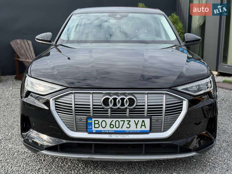 Позашляховик / Кросовер Audi e-tron 2021 в Тернополі