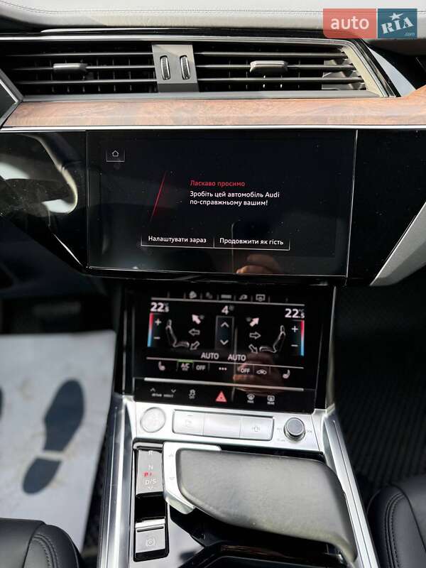 Позашляховик / Кросовер Audi e-tron 2021 в Тернополі