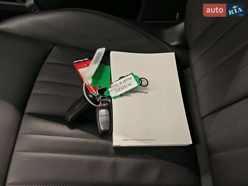 Позашляховик / Кросовер Audi e-tron 2020 в Луцьку