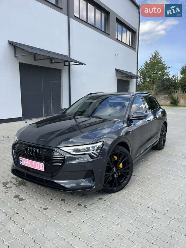 Внедорожник / Кроссовер Audi e-tron 2019 в 