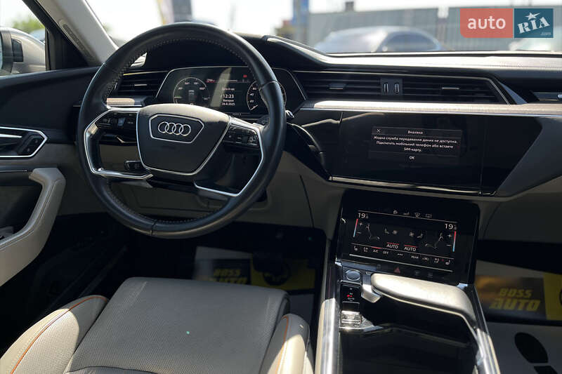 Внедорожник / Кроссовер Audi e-tron 2019 в Мукачево