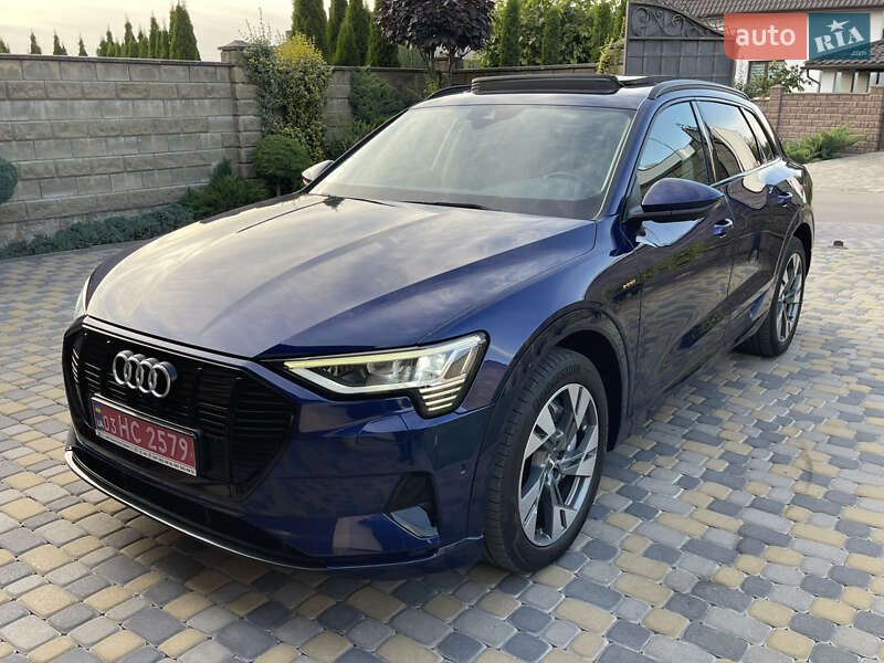 Audi e-tron 2021