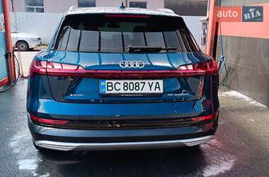 Позашляховик / Кросовер Audi e-tron 2020 в 