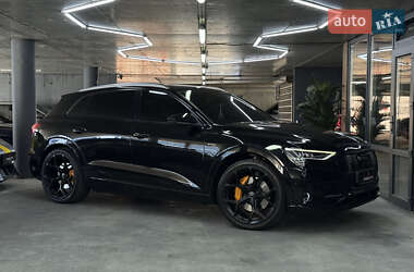 Внедорожник / Кроссовер Audi e-tron 2019 в 