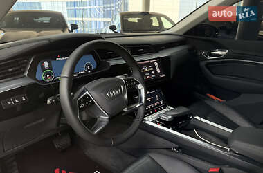 Внедорожник / Кроссовер Audi e-tron 2019 в 