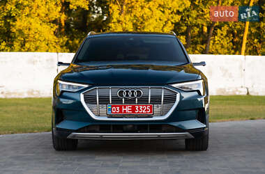 Внедорожник / Кроссовер Audi e-tron 2019 в 