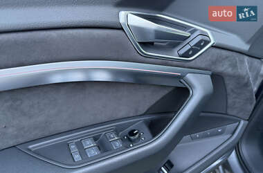 Внедорожник / Кроссовер Audi e-tron 2019 в 
