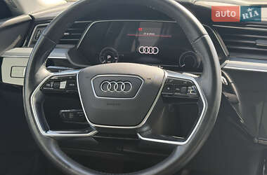 Внедорожник / Кроссовер Audi e-tron 2021 в 