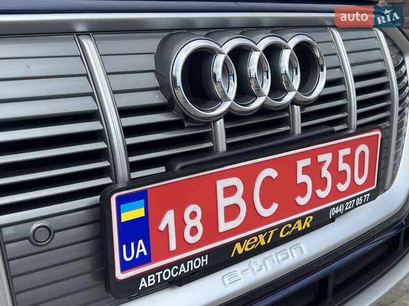Внедорожник / Кроссовер Audi e-tron 2021 в Ровно