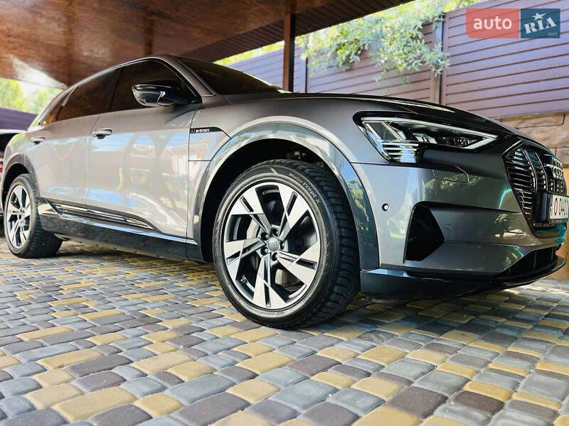 Внедорожник / Кроссовер Audi e-tron 2020 в Одессе