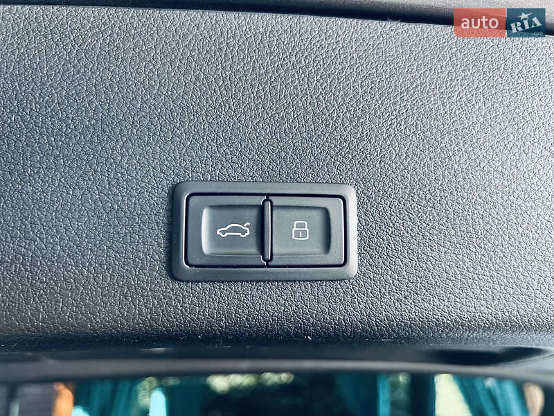 Внедорожник / Кроссовер Audi e-tron 2020 в Одессе
