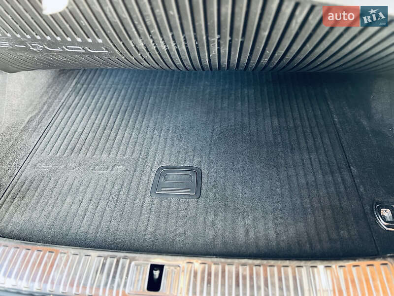 Внедорожник / Кроссовер Audi e-tron 2020 в Одессе