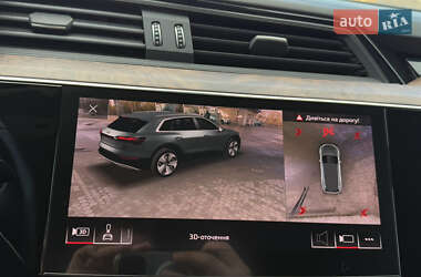 Позашляховик / Кросовер Audi e-tron 2019 в 