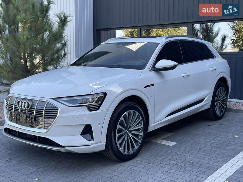 Audi e-tron 2019