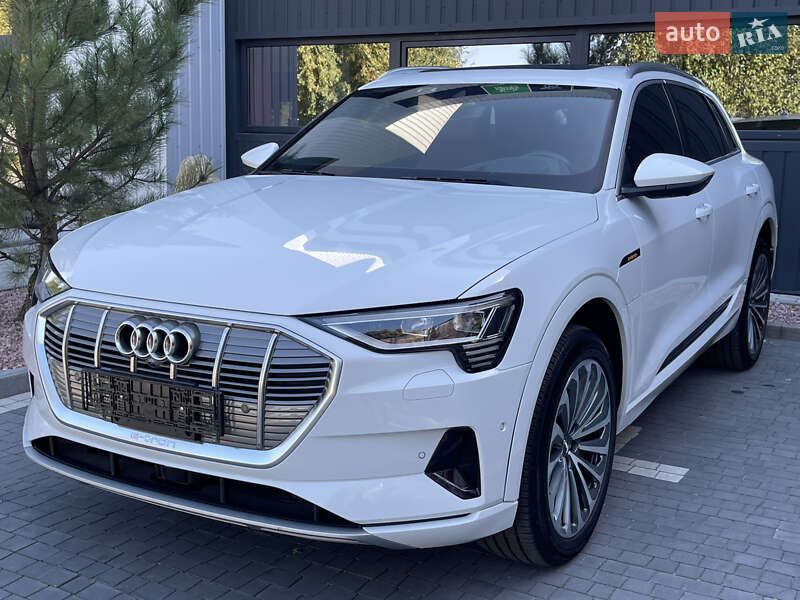 Позашляховик / Кросовер Audi e-tron 2019 в Рівному