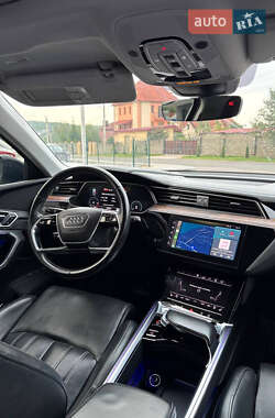 Внедорожник / Кроссовер Audi e-tron 2019 в 