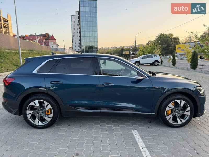 Позашляховик / Кросовер Audi e-tron 2019 в Тернополі